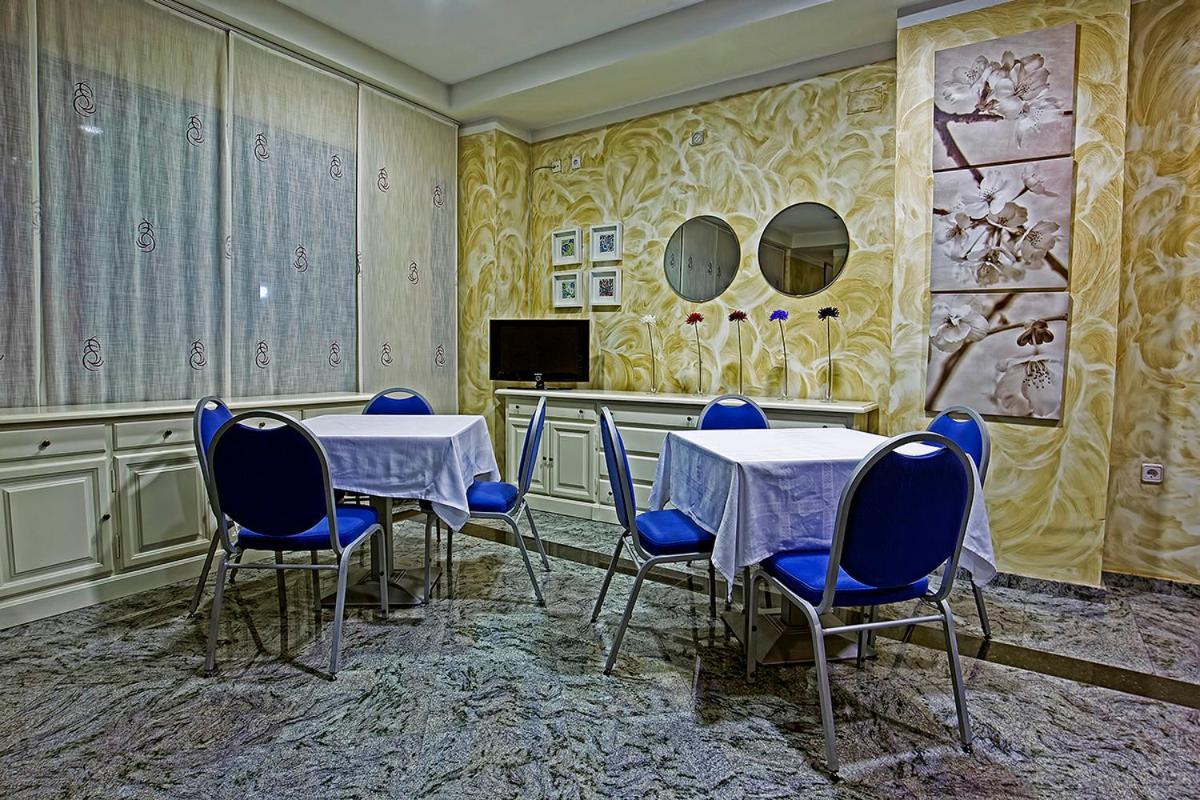 Hostal Stop Cantalejo Bagian luar foto